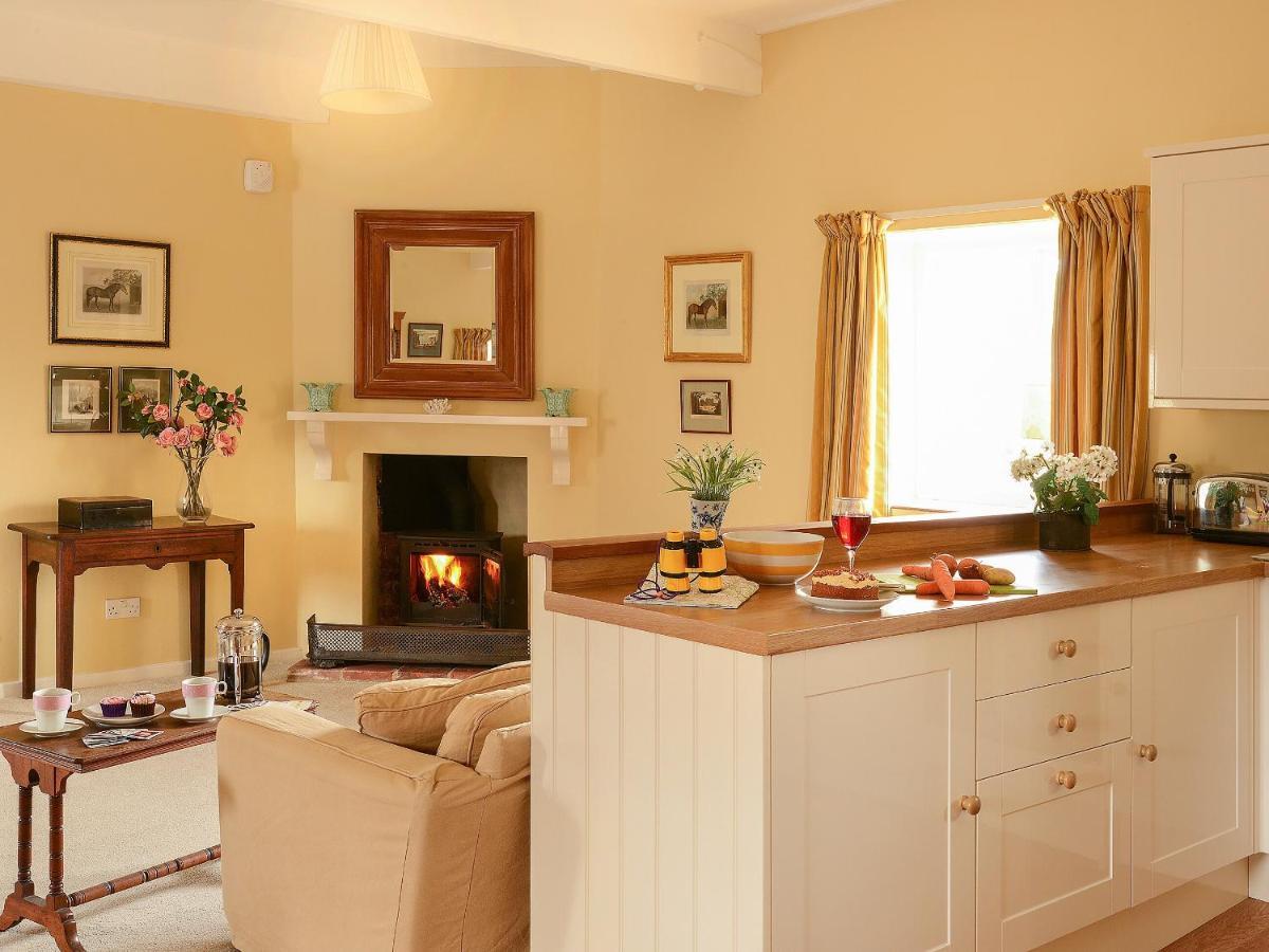 Barningham Hall Stable Villa Baconsthorpe ภายนอก รูปภาพ